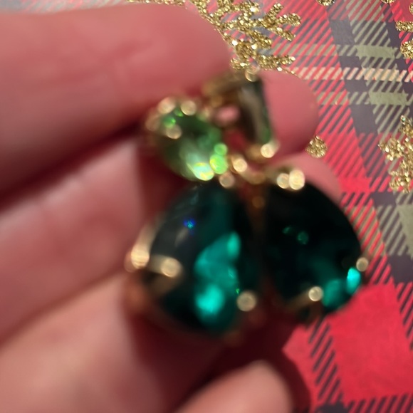 Green Dangle Earrings -Gold Hardware - Picture 5 of 6